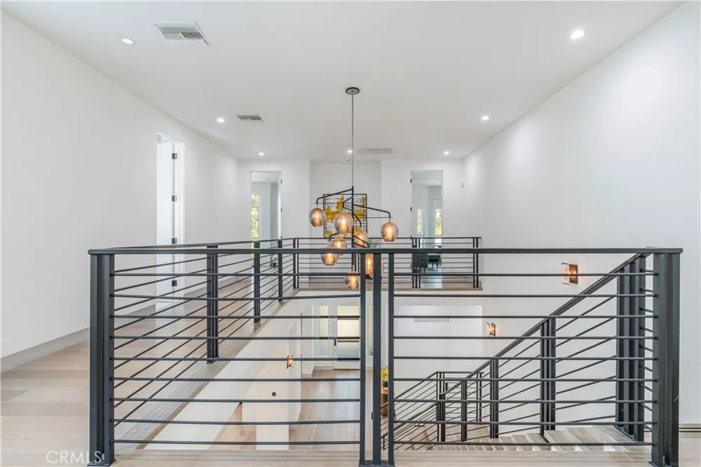 4435 Camellia Studio City, CA 91602