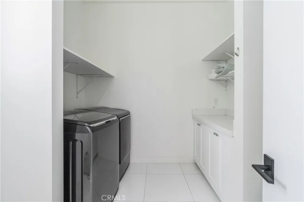 4435 Camellia Studio City, CA 91602