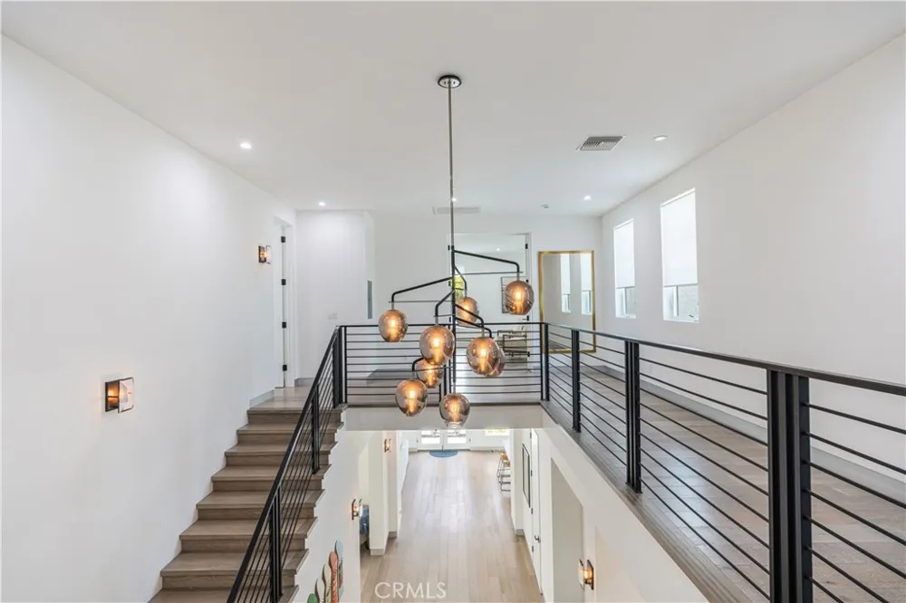 4435 Camellia Studio City, CA 91602