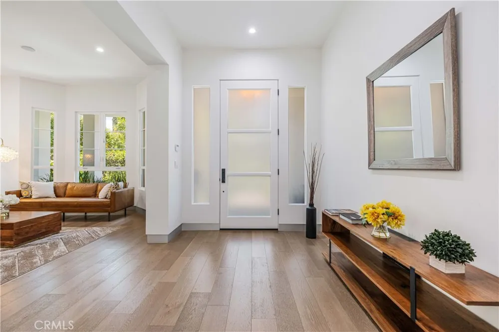 4435 Camellia Studio City, CA 91602
