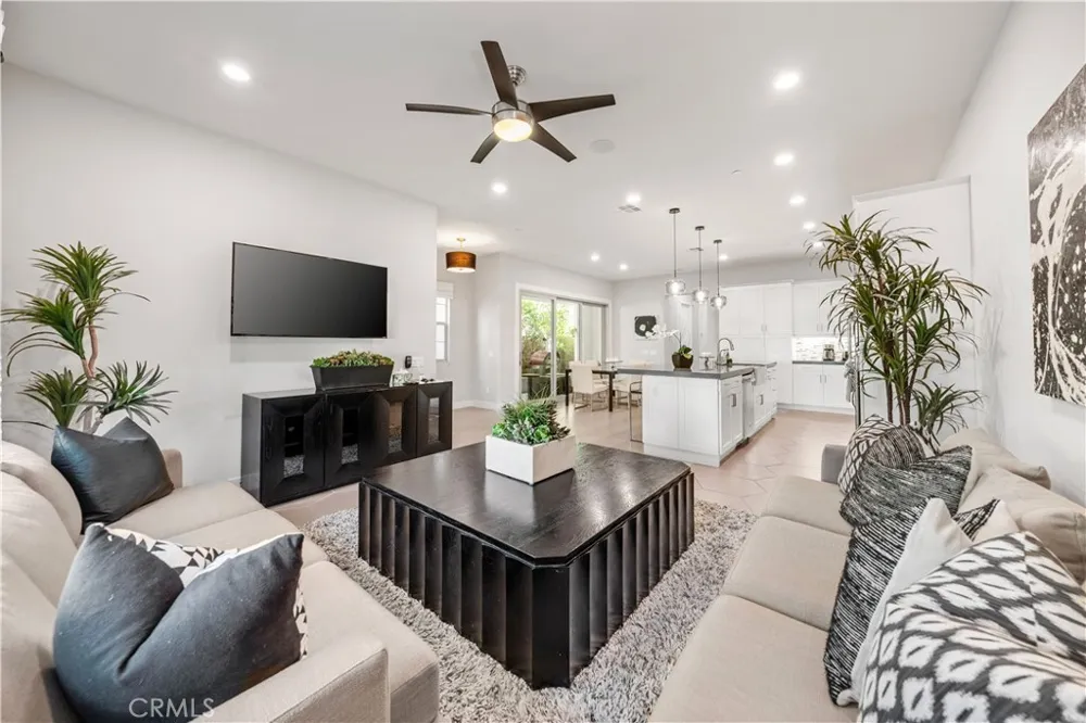 173 Terrapin Irvine, CA 92618