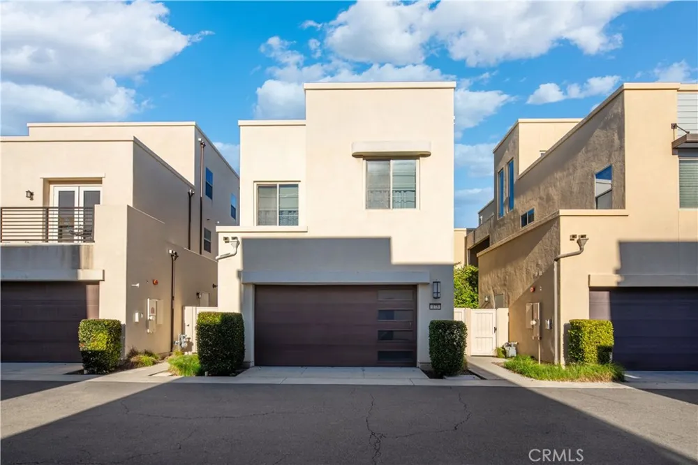 173 Terrapin Irvine, CA 92618