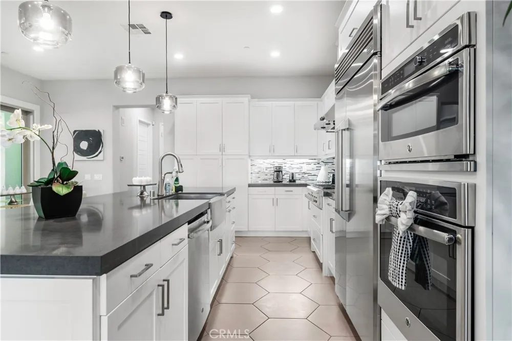 173 Terrapin Irvine, CA 92618