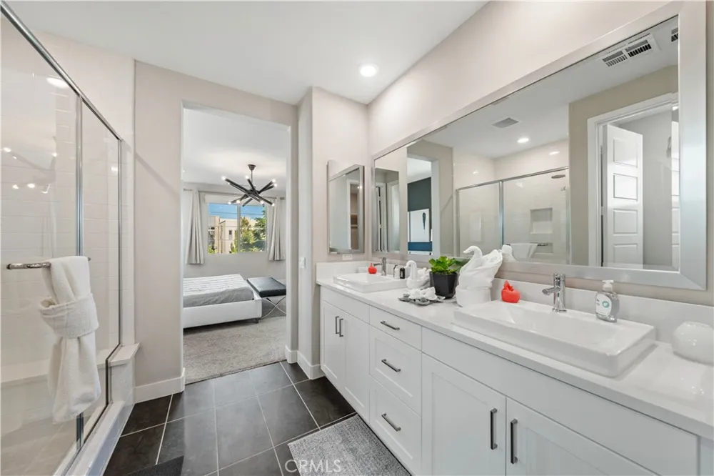 173 Terrapin Irvine, CA 92618