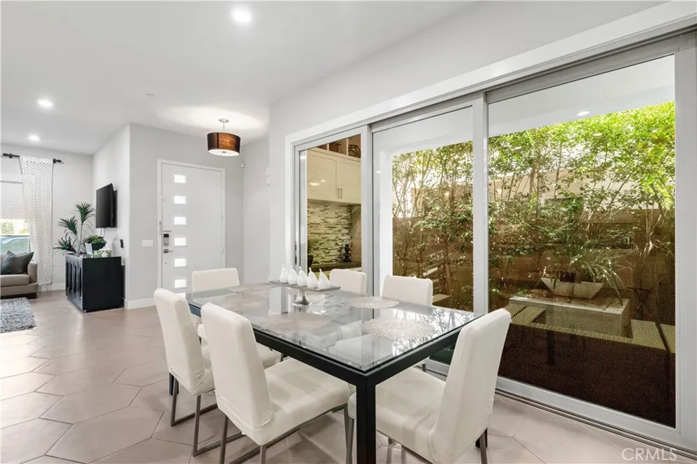 173 Terrapin Irvine, CA 92618