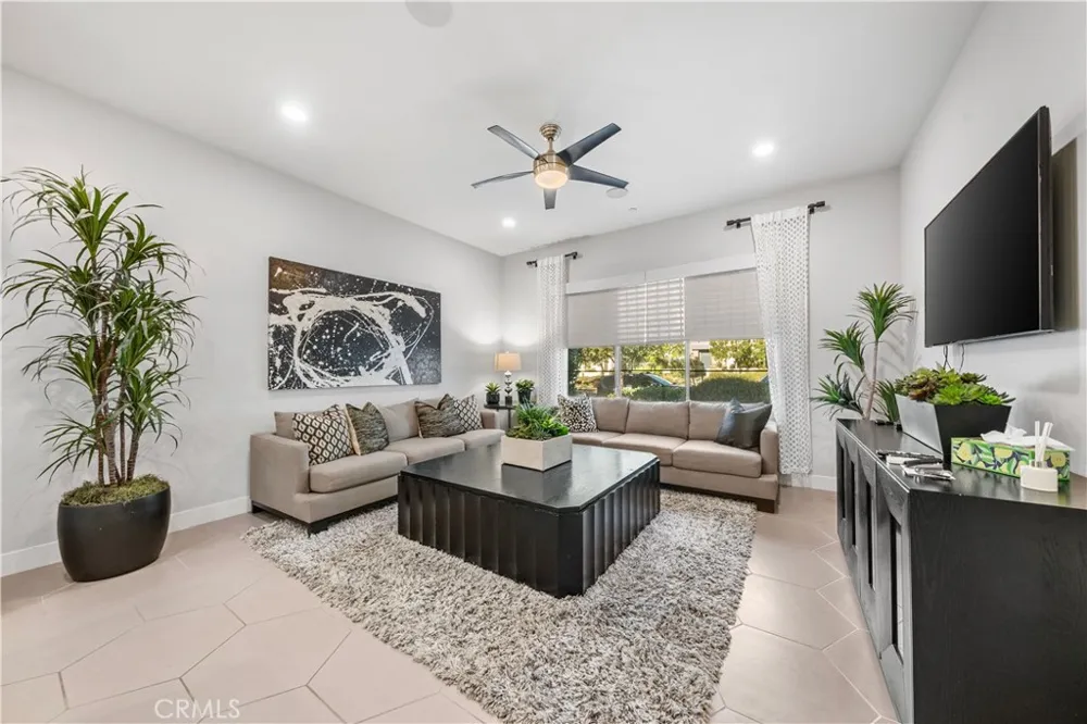 173 Terrapin Irvine, CA 92618
