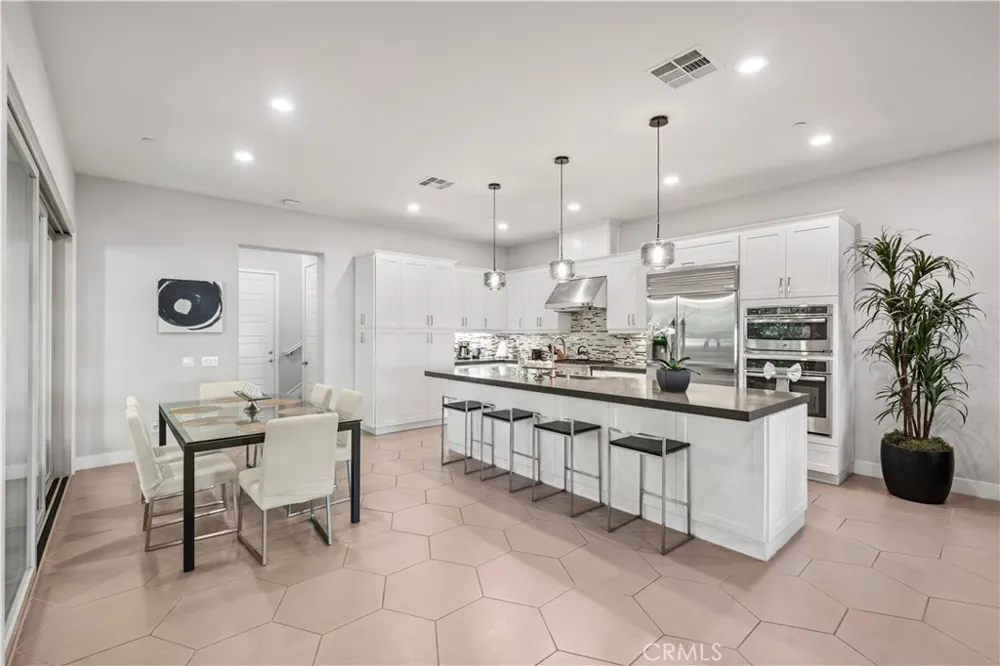 173 Terrapin Irvine, CA 92618