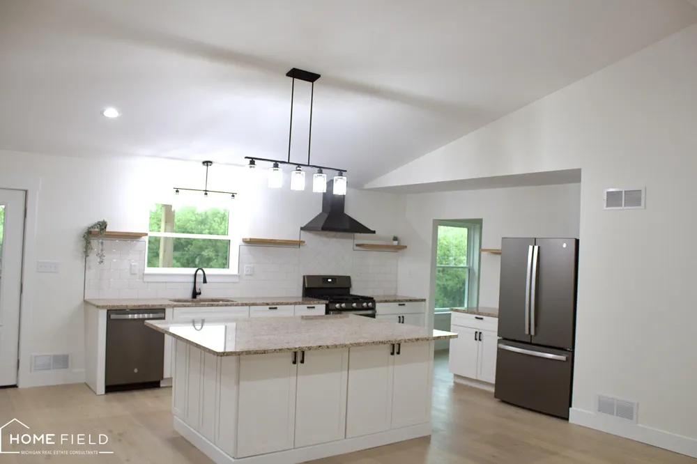 11175 S State Road Antrim Township, MI 48857
