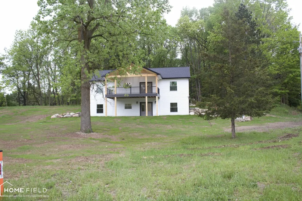 11175 S State Road Antrim Township, MI 48857