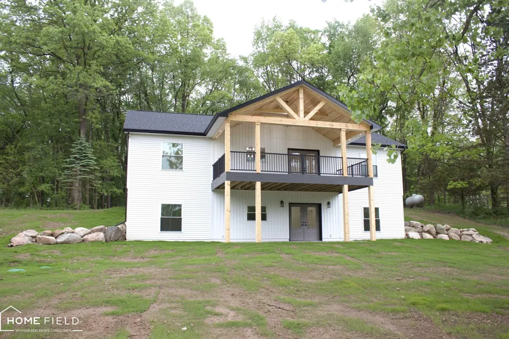 11175 S State Road Antrim Township, MI 48857