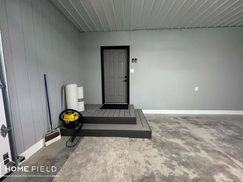 11175 S State Road Antrim Township, MI 48857