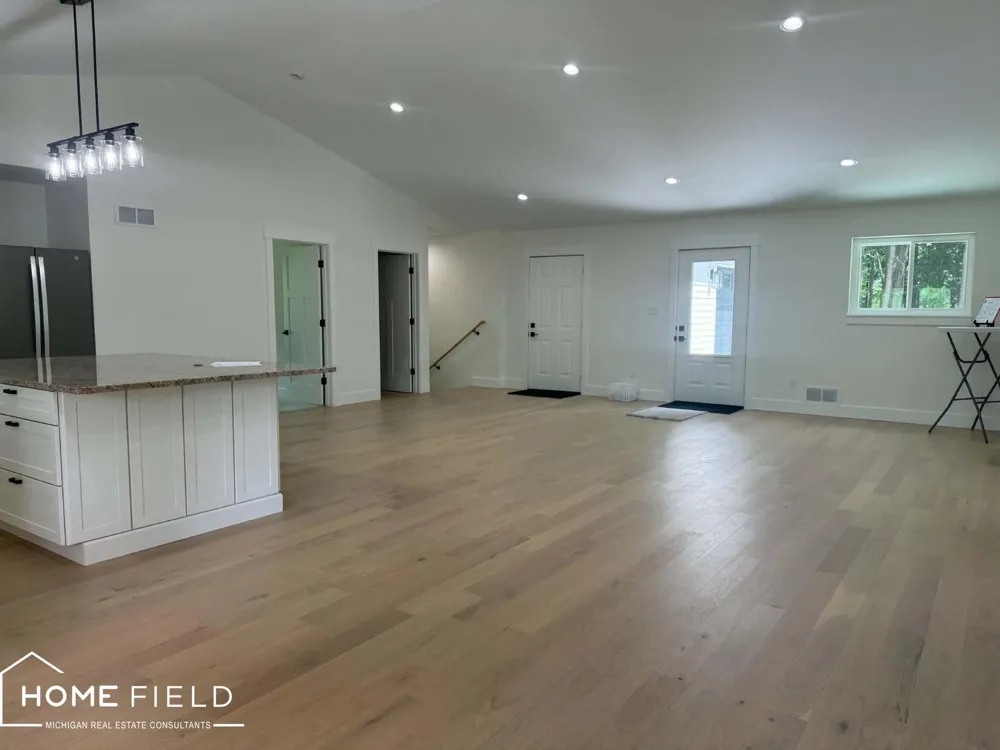 11175 S State Road Antrim Township, MI 48857