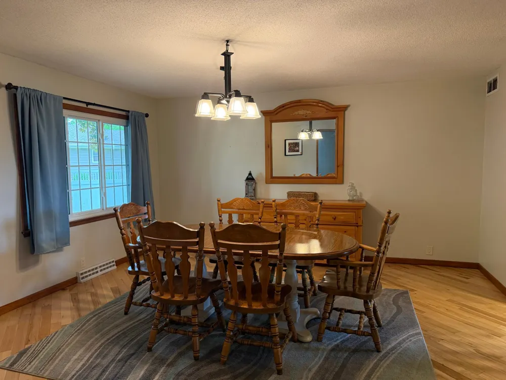 306 S Fairview Drive Luverne, MN 56156