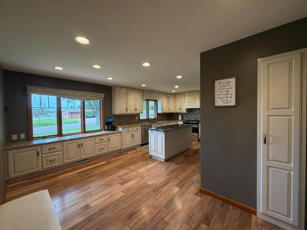 306 S Fairview Drive Luverne, MN 56156