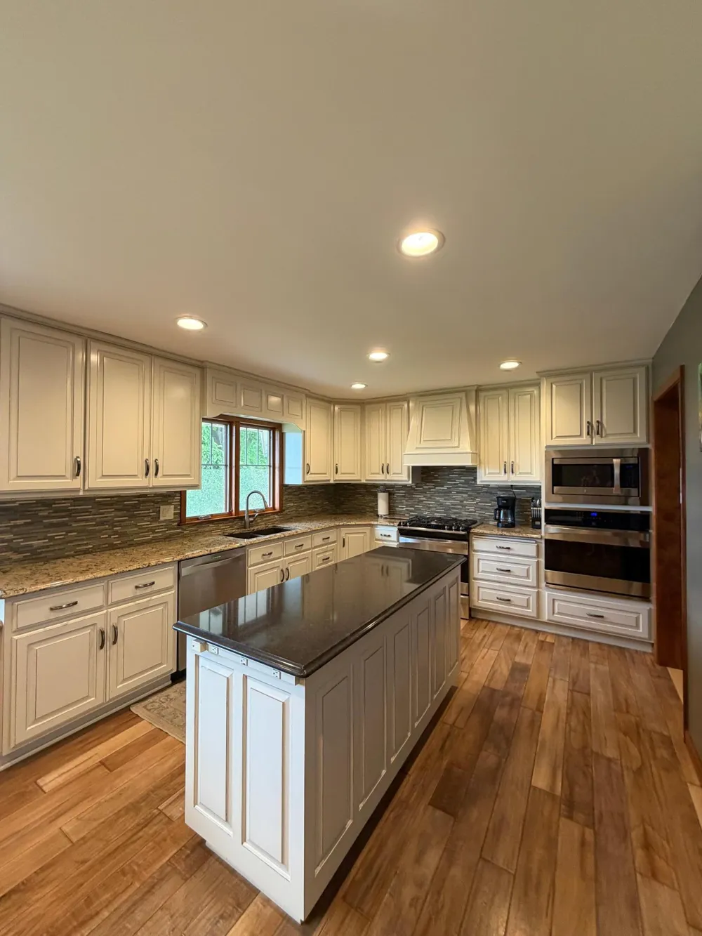 306 S Fairview Drive Luverne, MN 56156