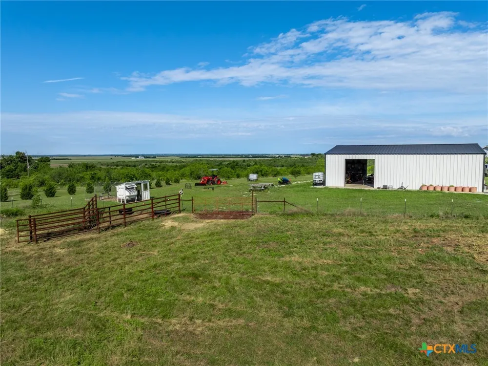 1227 Alexander Road Moody, TX 76557