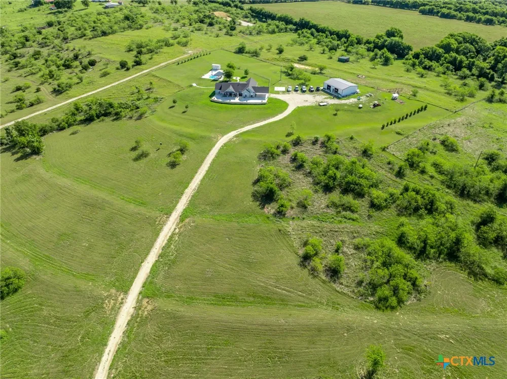 1227 Alexander Road Moody, TX 76557