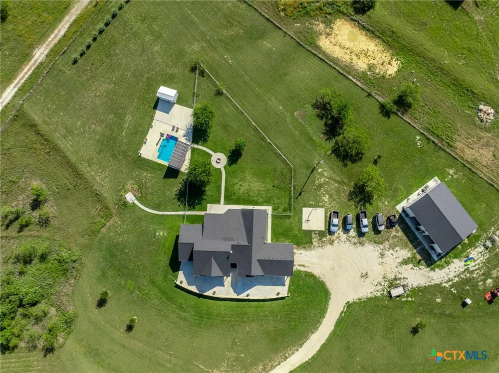 1227 Alexander Road Moody, TX 76557