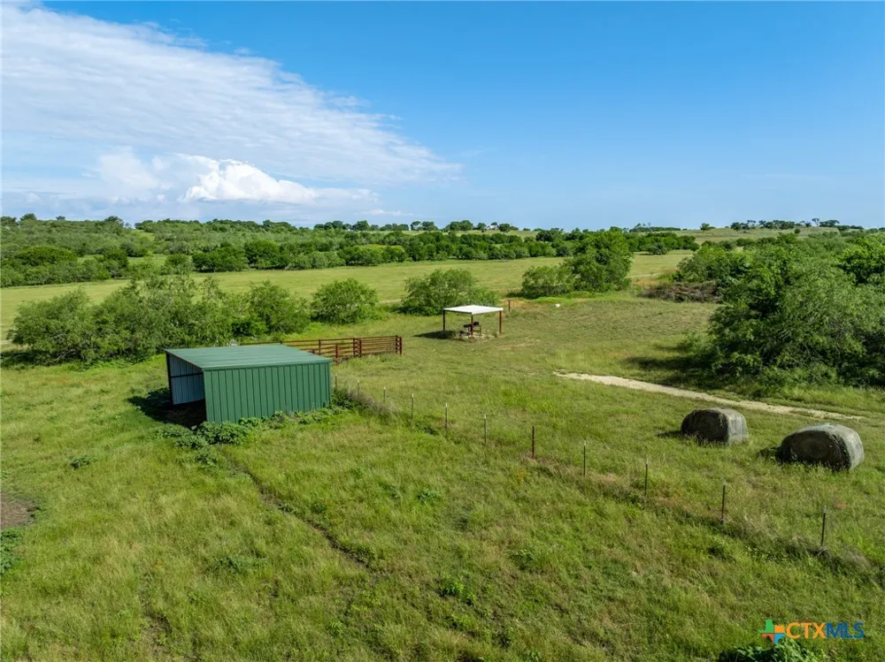 1227 Alexander Road Moody, TX 76557