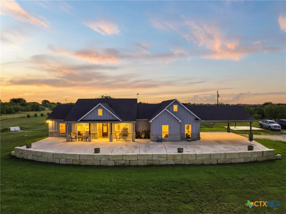 1227 Alexander Road Moody, TX 76557