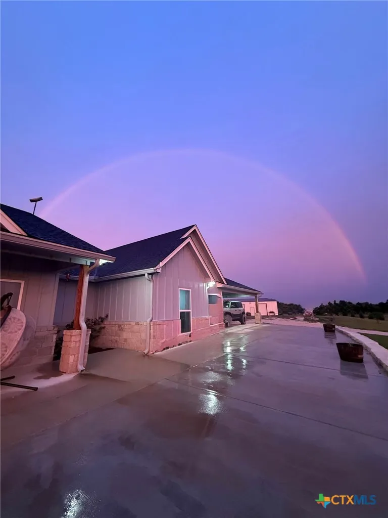 1227 Alexander Road Moody, TX 76557