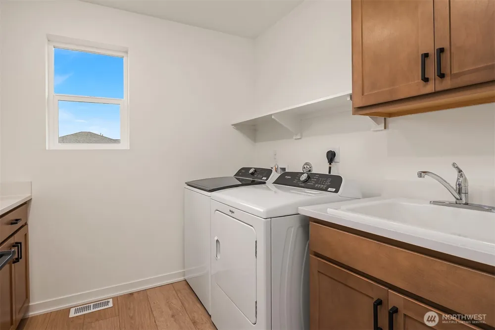 23314 Arbors Terrace Road NE #00401 Kingston, WA 98346