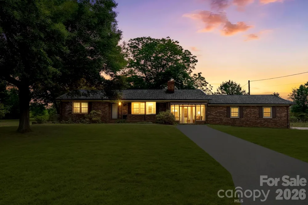 2829 Bettis Road Grover, NC 28073