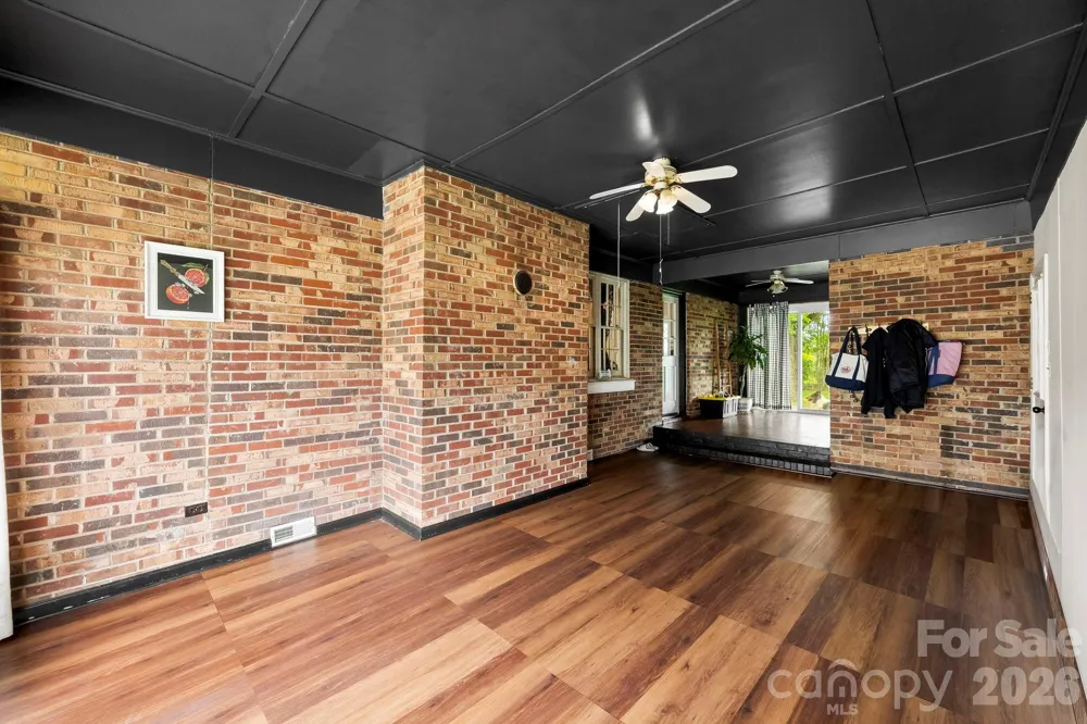 2829 Bettis Road Grover, NC 28073