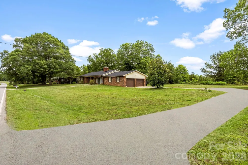 2829 Bettis Road Grover, NC 28073