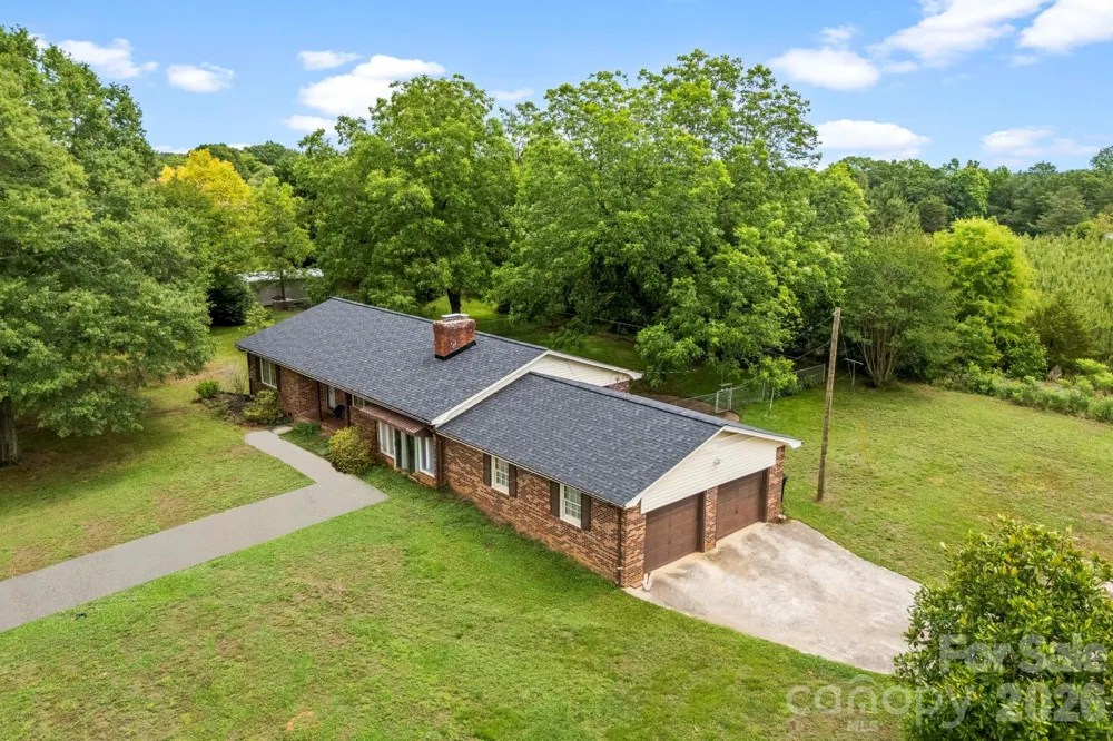 2829 Bettis Road Grover, NC 28073