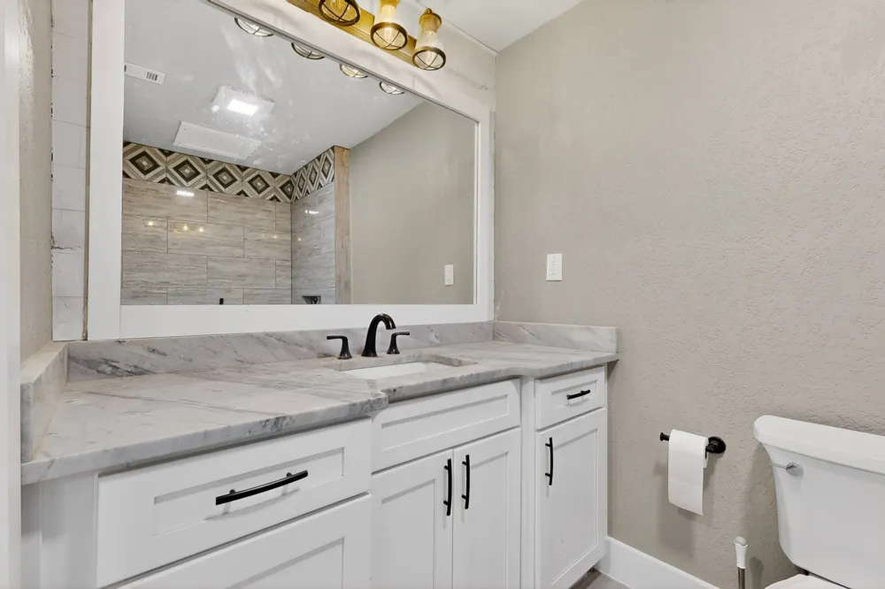 1070 Timberlane Drive Canyon Lake, TX 78133