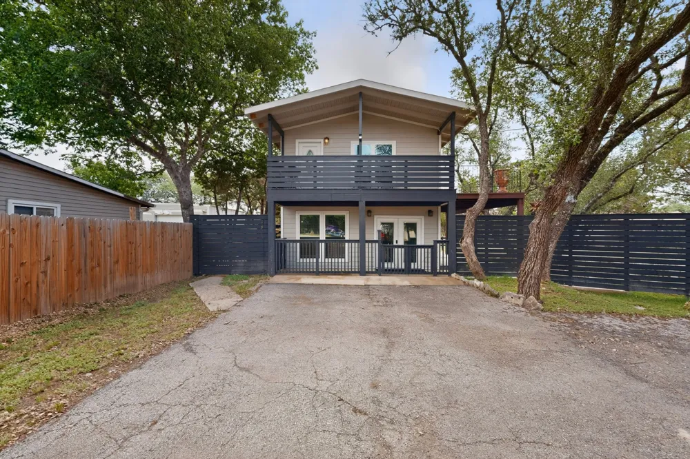 1070 Timberlane Drive Canyon Lake, TX 78133