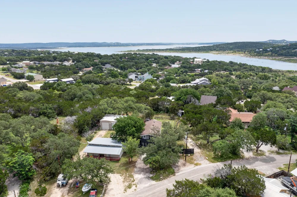 1070 Timberlane Drive Canyon Lake, TX 78133