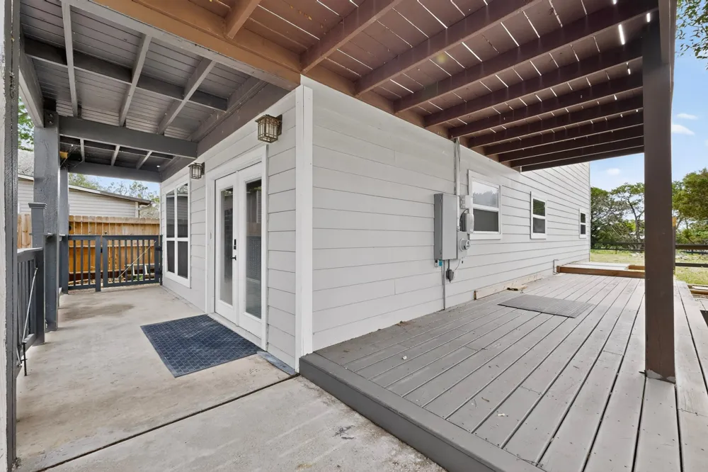 1070 Timberlane Drive Canyon Lake, TX 78133