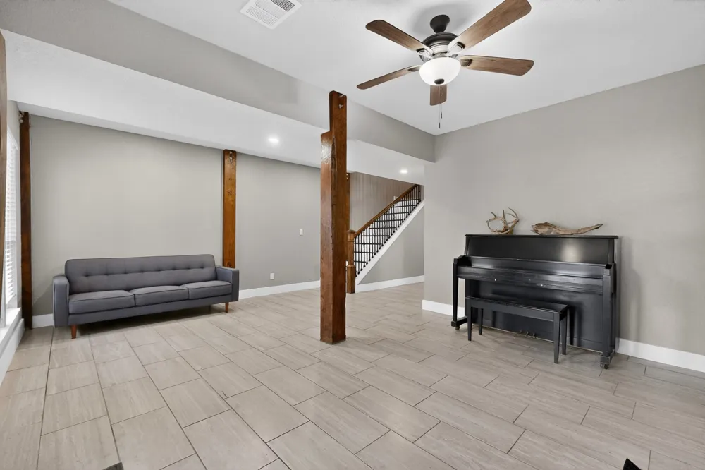 1070 Timberlane Drive Canyon Lake, TX 78133