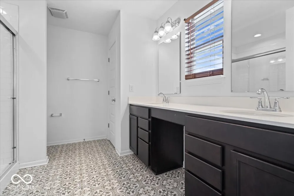 13194 Landing Circle E Camby, IN 46113