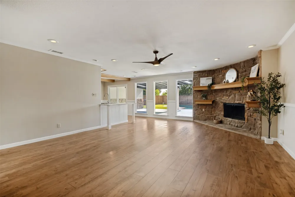 3 Harvest Way Lucas, TX 75098