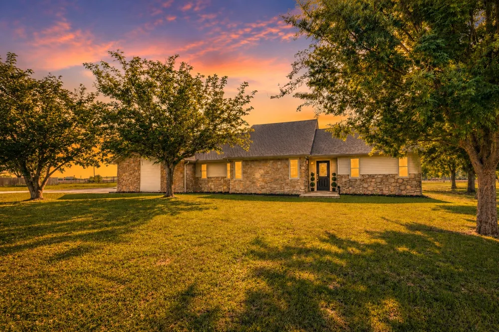 3 Harvest Way Lucas, TX 75098