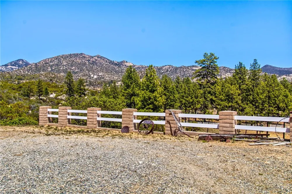 36350 Butterfly Peak Mountain Center, CA 92561