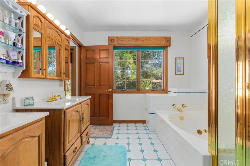 36350 Butterfly Peak Mountain Center, CA 92561
