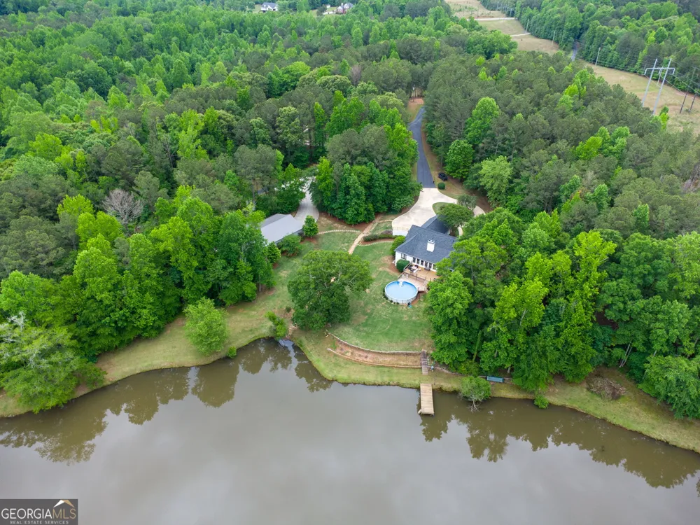 570 Martin Mill RD Moreland, GA 30259