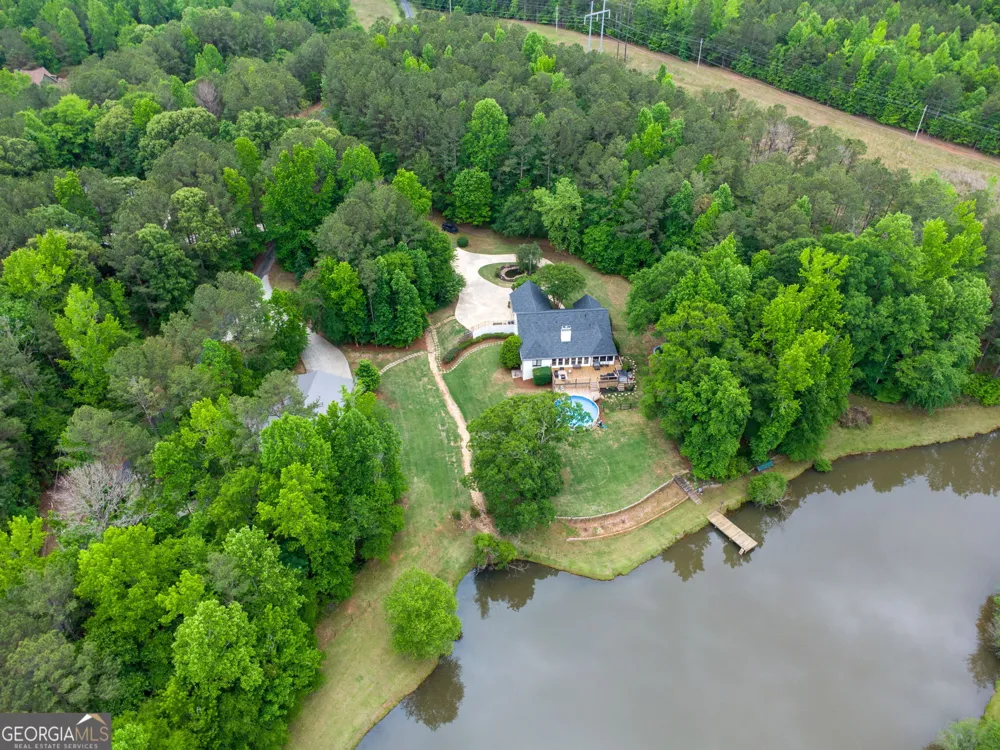 570 Martin Mill RD Moreland, GA 30259