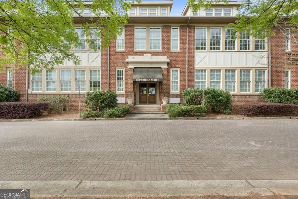 600 College ST Hapeville, GA 30354