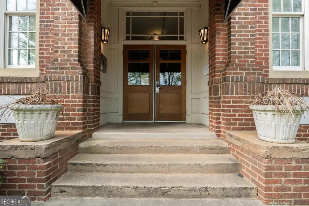 600 College ST Hapeville, GA 30354