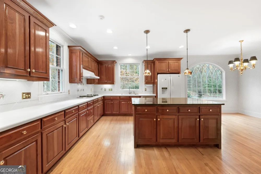 8467 Hearn RD Chattahoochee Hills, GA 30268
