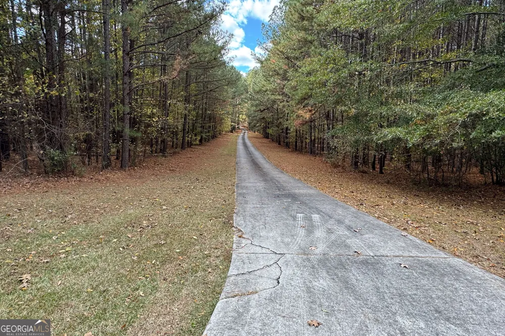 8467 Hearn RD Chattahoochee Hills, GA 30268