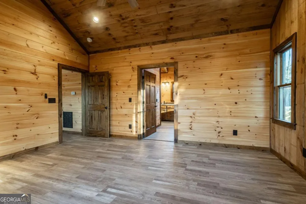 612 Kensington DR Mineral Bluff, GA 30559