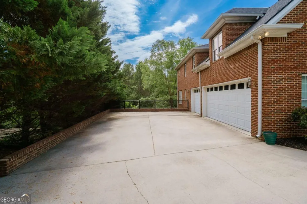 411 Overlook WAY Cohutta, GA 30710