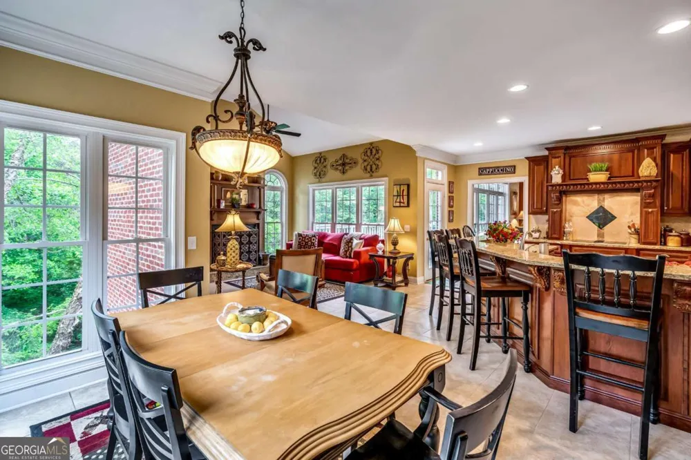 411 Overlook WAY Cohutta, GA 30710
