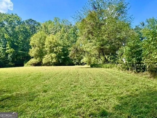 15575 Thompson RD Alpharetta, GA 30004